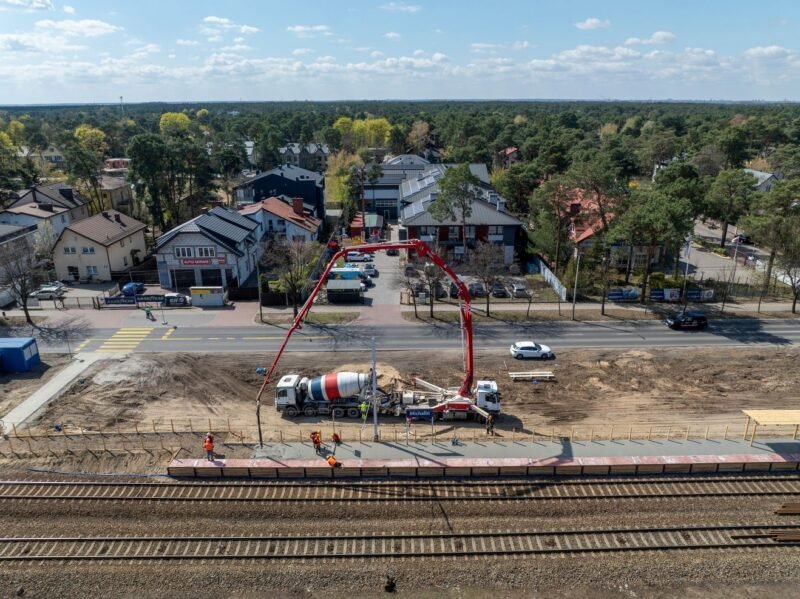 Din 27 aprilie revin trenurile pe linia Otwockă cu circulație pe un singur fir și transport suplimentar cu autobuze