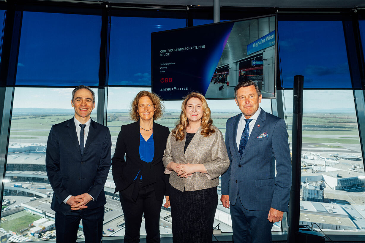Studiu ÖBB: 40% dintre pasagerii aeroportului Viena ajung cu trenul contribuind anual cu peste 15 milioane € la economia Austriei