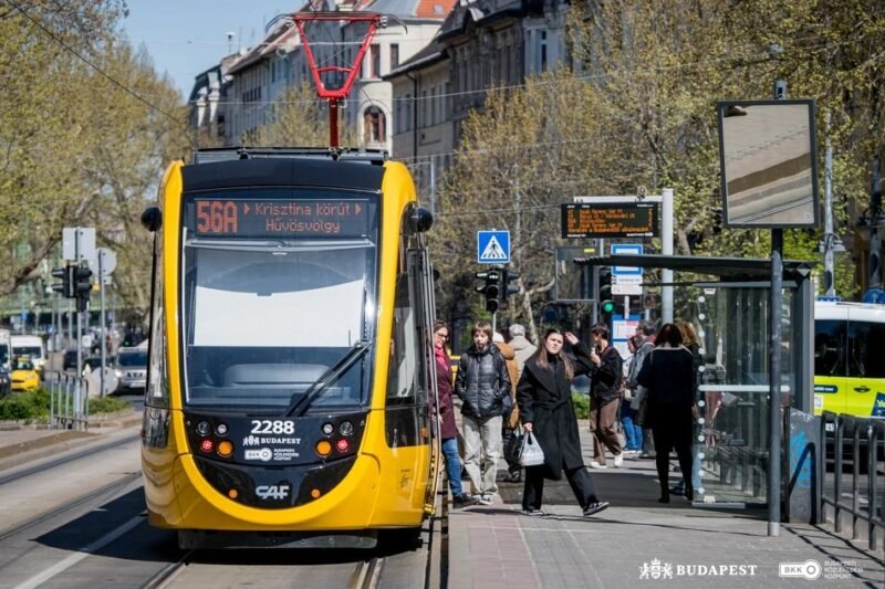 Budapesta introduce în circulație al 32‑lea tramvai CAF după finalizarea testelor tehnice și de siguranță