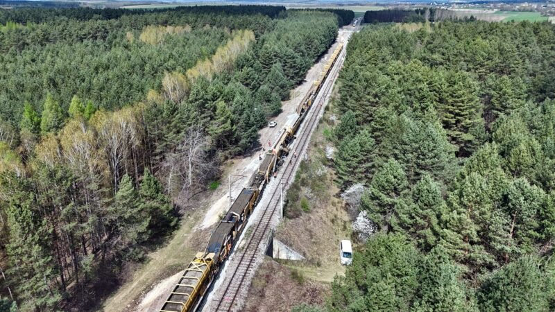 Lucrările pe linia 73 cresc viteza trenurilor dintre Kielce și Busko‑Zdrój - modernizări finalizate până la sfârșitul anului