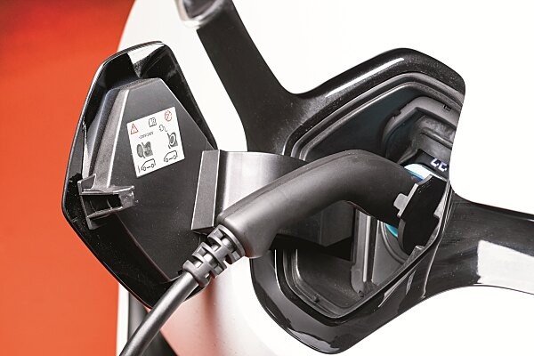 ÖBB reduce tarifele pentru încărcarea vehiculelor electrice la Park&Ride și Rail&Drive pentru a sprijini mobilitatea sustenabilă