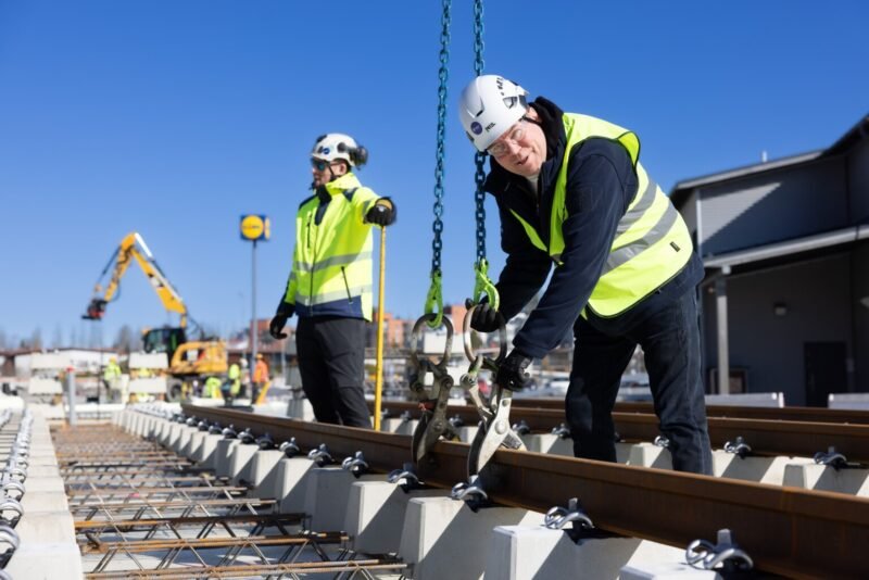 Pirkkala devine prima „municipalitate cu tramvai” din Finlanda odată cu montarea primelor șine ale noii linii ce o vor lega de Tampere