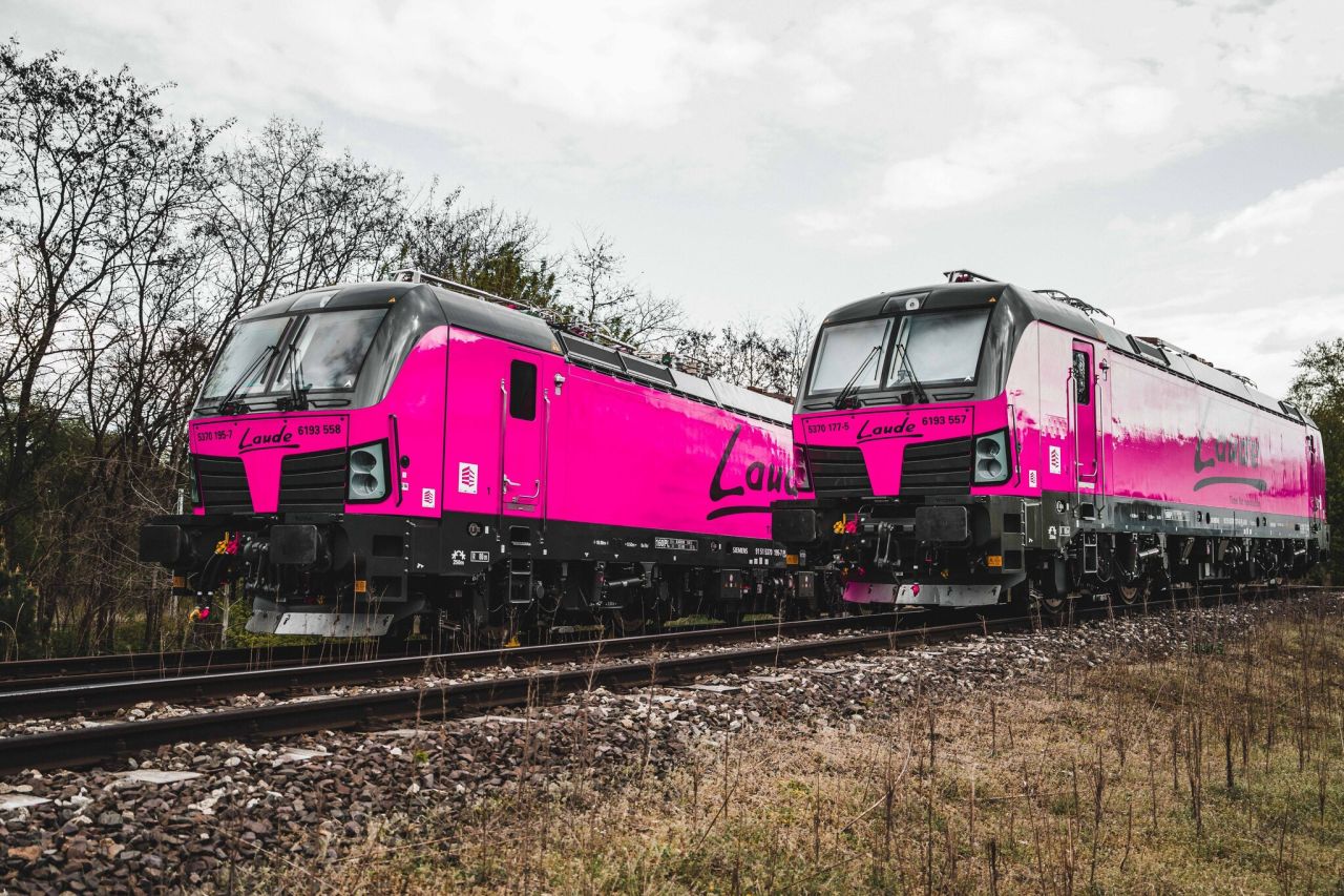 Laude Smart Intermodal primește două noi locomotive Vectron MS livrate cu sprijinul Siemens Financial Services