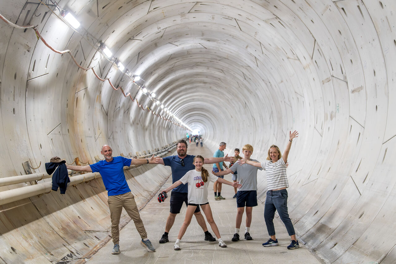 Peste 1200 de locuitori ai orașului Sydney au vizitat tunelurile noii linii Metro West aflate la 45 de metri adâncime