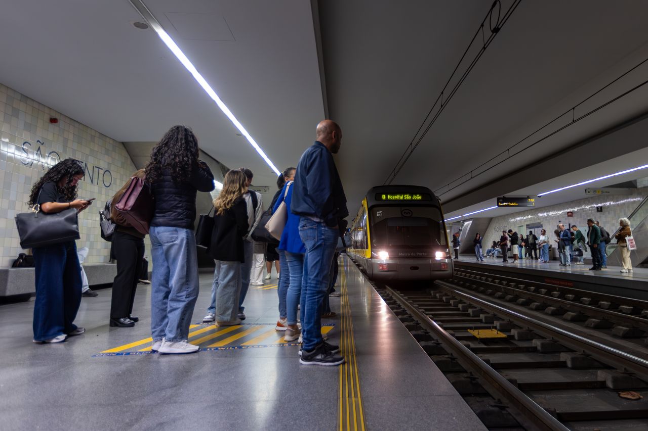 Metro do Porto primește o evaluare pozitivă de 21 de puncte în Barometrul Mobilității ACP confirmând încrederea locuitorilor din zona metropolitană