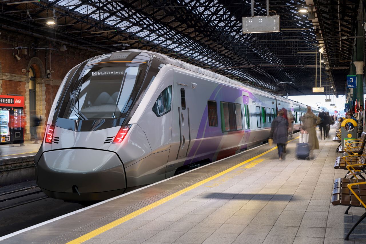 Stadler construiește primele trenuri pentru Irlanda: opt unități FLIRT Intercity vor reduce timpul de călătorie Dublin–Belfast la sub două ore