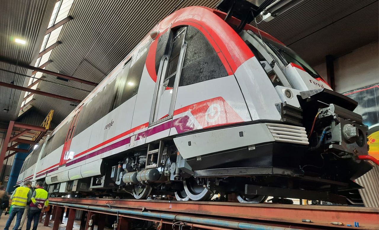 Renfe accelerează modernizarea rețelei Cercanías din Asturias investind peste 23 de milioane de euro în accesibilitate și digitalizare