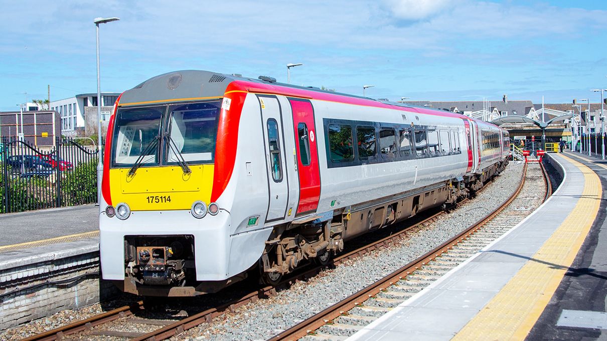 Mid Cornwall Metro începe operarea primei faze cu cel mai frecvent serviciu feroviar din ultimele șase decenii între Newquay și Par