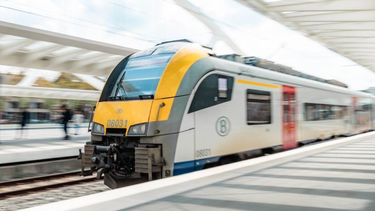 Căile Ferate Belgiene prelungesc cu patru ani contractul cu Hacon pentru planificare de rute și date în timp real
