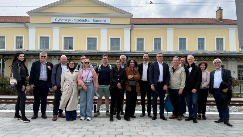 Comitetul UITP pentru Căi Ferate Regionale și Suburbane s‑a reunit la Szeged, cu accent pe reziliență climatică, digitalizare și revitalizarea transportului regional