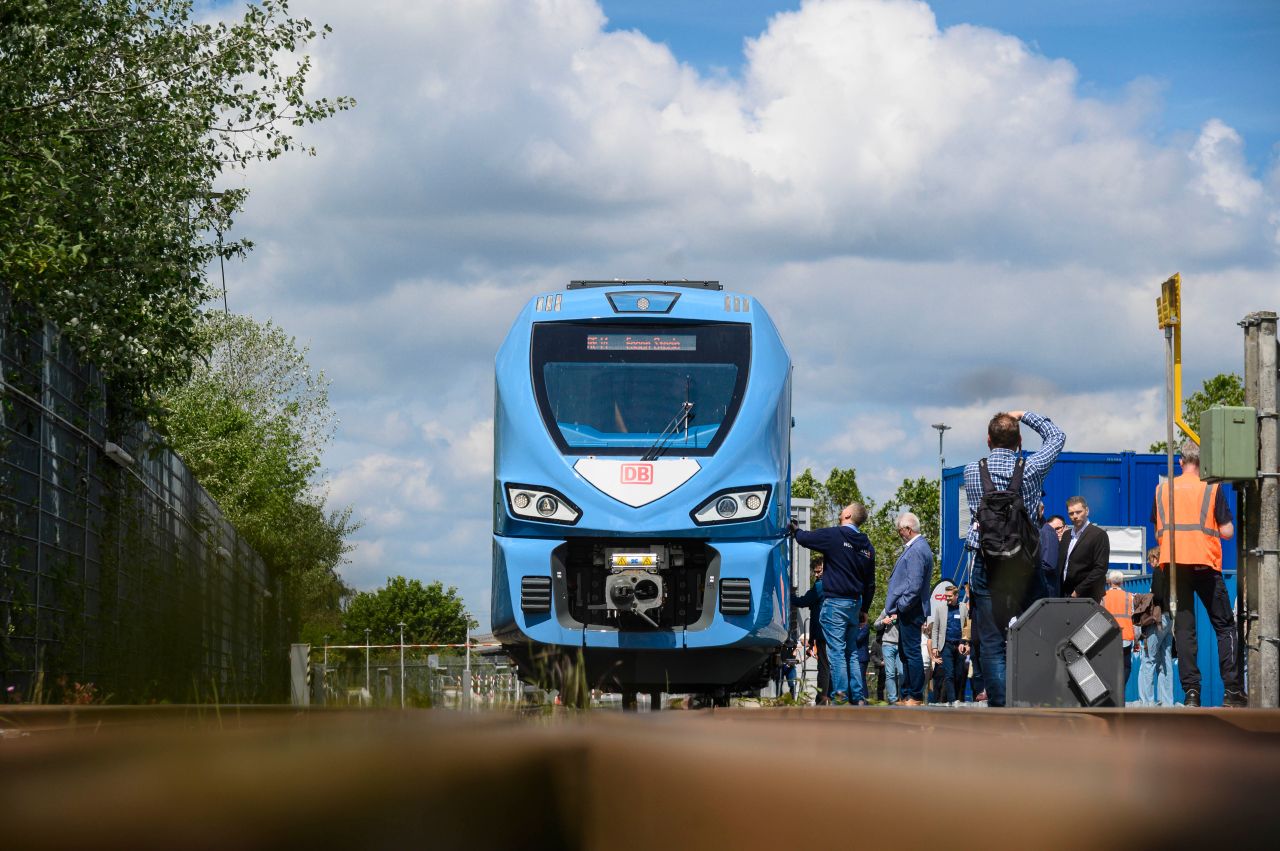 VRR prezintă noile trenuri pe baterii pentru rețeaua Niederrhein–Münsterland ce vor opera din 2027