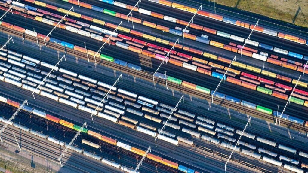 Studiu ProRail și Port of Rotterdam: costuri mai mari pentru transportul feroviar de marfă din Olanda față de Belgia și Germania
