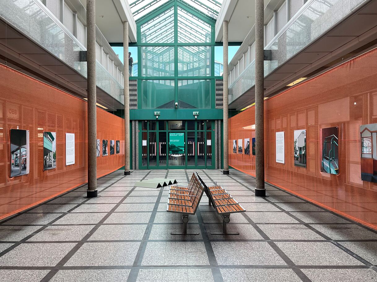 Gara Bregenz devine spațiu expozițional temporar în cadrul Architekturtage 2026 prin proiectul artistic „Letzte Aufnahme”