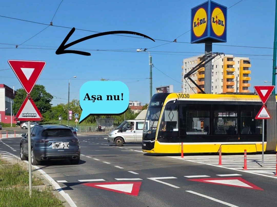Tramvaiele din Timișoara au primit prioritate la sensul giratoriu de lângă AEM pentru reducerea întârzierilor și fluidizarea circulației
