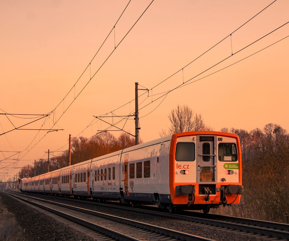 Leo Express reia integral circulația trenurilor între Praga, Slovacia și Bratislava, cu primele curse operate chiar cu CEO‑ul companiei