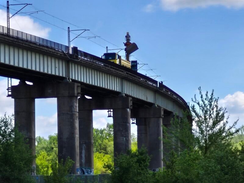 Modernizarea podului feroviar al Poznanului avansează: începe demontarea estacadei din Naramowice și lucrările majore pe întreaga rută