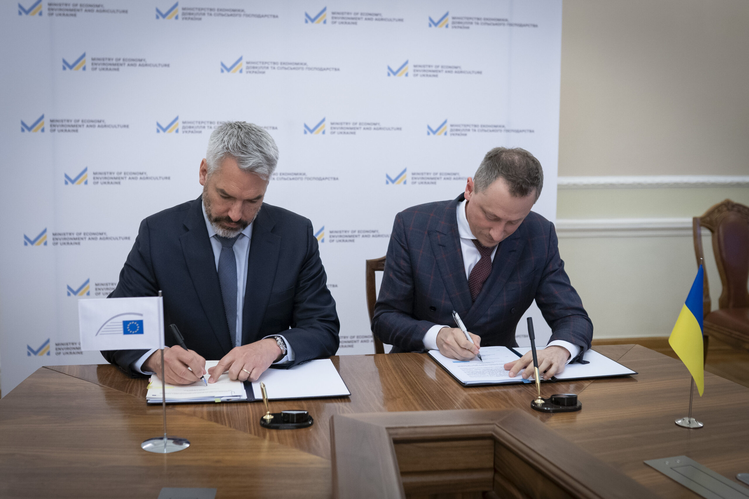 Ucraina primește sprijin din partea Băncii Europene de Investiții pentru accelerarea proiectelor prioritare de infrastructură feroviară