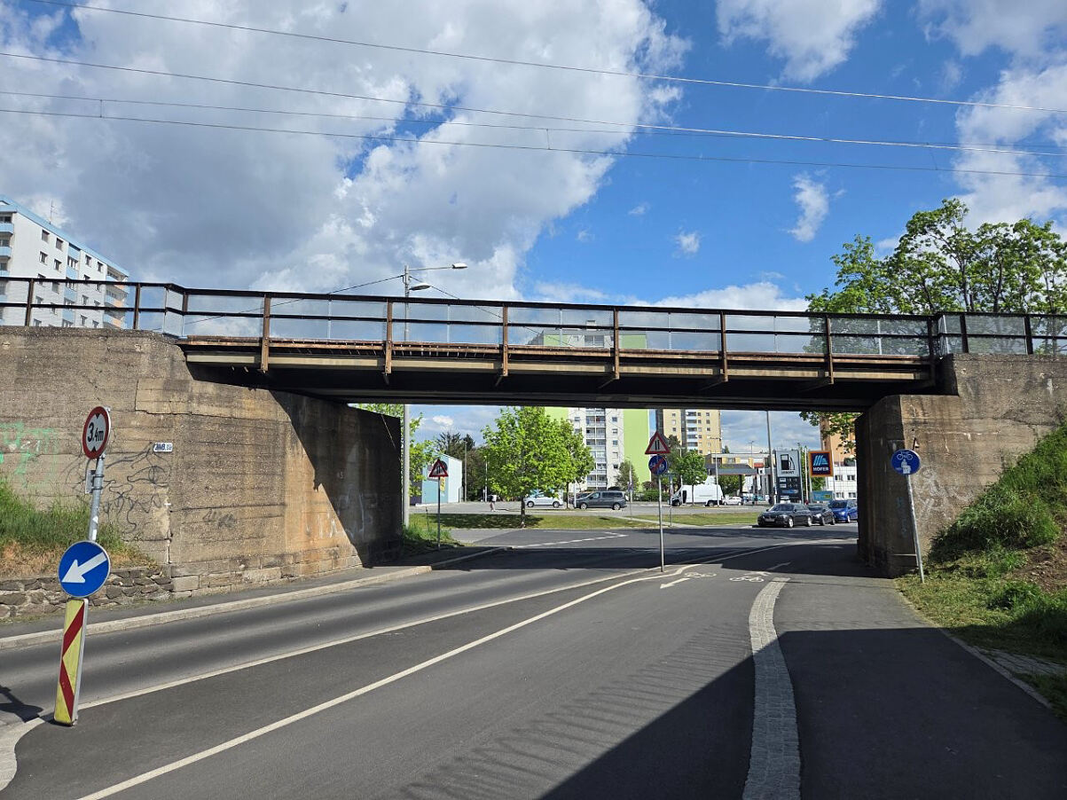 ÖBB modernizează infrastructura feroviară din Graz prin reînnoirea podului din Triesterstraße, cu lucrări majore în august 2026