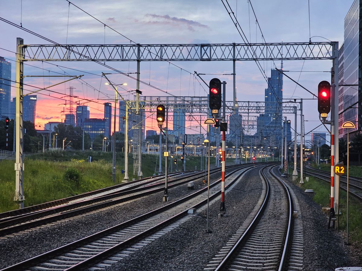 Alstom Katowice marchează 100 de ani de activitate și anunță investiții majore în dezvoltare și extinderea echipei din Polonia