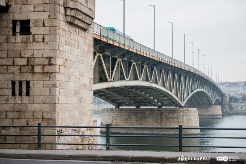BKK lansează licitația pentru proiectarea lucrărilor de modernizare a podului Petőfi din Budapesta