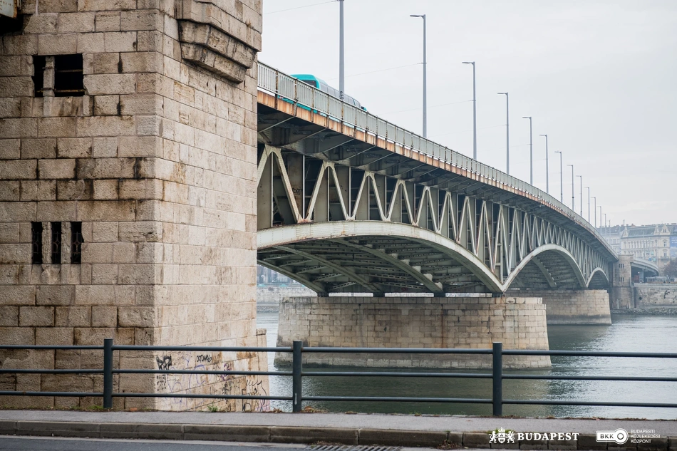 BKK lansează licitația pentru proiectarea lucrărilor de modernizare a podului Petőfi din Budapesta