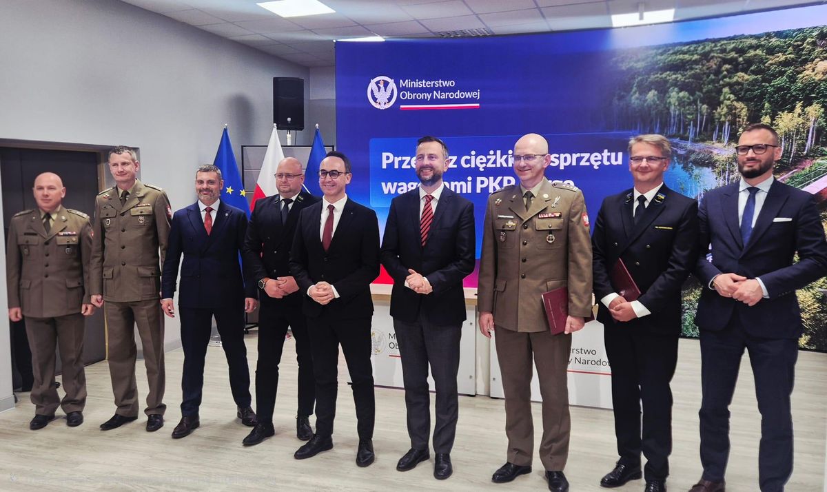 PKP CARGO și Ministerul Apărării din Polonia semnează un acord strategic pentru transportul feroviar militar și proiecte dual‑use