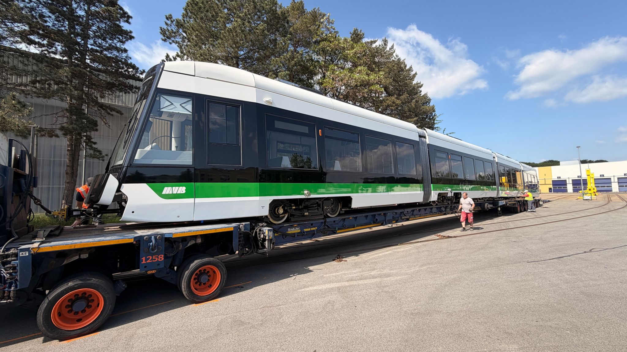 Alstom Bautzen livrează vehiculul 1414 pentru Magdeburg, marcând un nou pas important în derularea proiectului