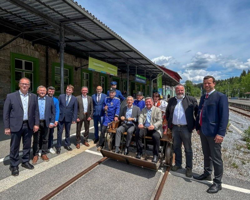 Bavaria marchează 35 de ani de la redeschiderea liniei feroviare Bayerisch Eisenstein–Cehia, un simbol al depășirii Cortinei de Fier și al cooperării europene
