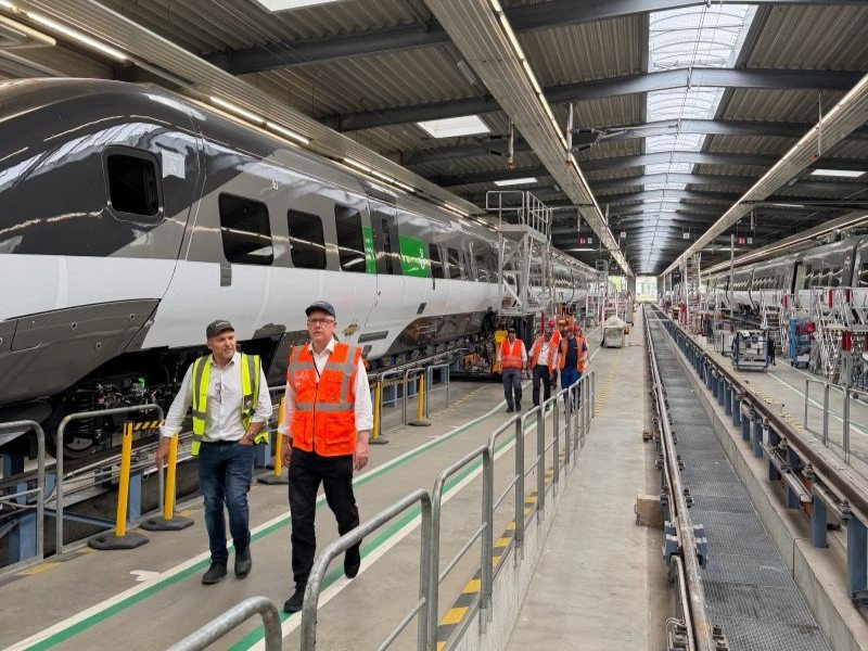 SJ prezintă noile trenuri de mare viteză produse de Alstom: investiție de 19 miliarde SEK pentru modernizarea flotei și creșterea capacității feroviare în Suedia