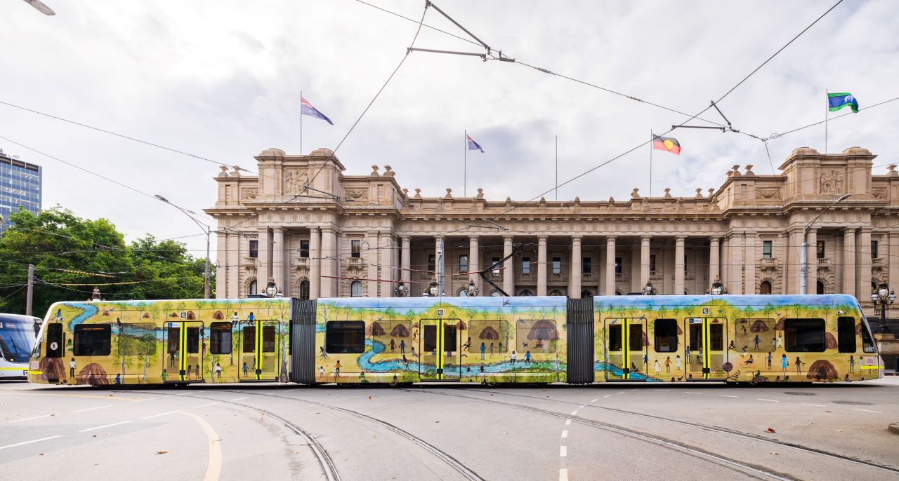 Melbourne lansează primele tramvaie‑artă din 2026, dedicate culturii și comunității First Nations