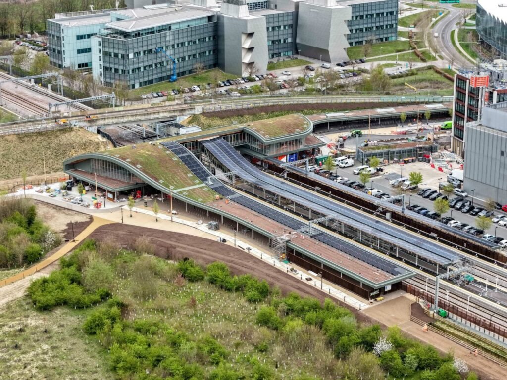 Cambridge South pregătește deschiderea din 2026 cu un program amplu de restaurare ecologică și extindere a rezervației Hobson’s Park