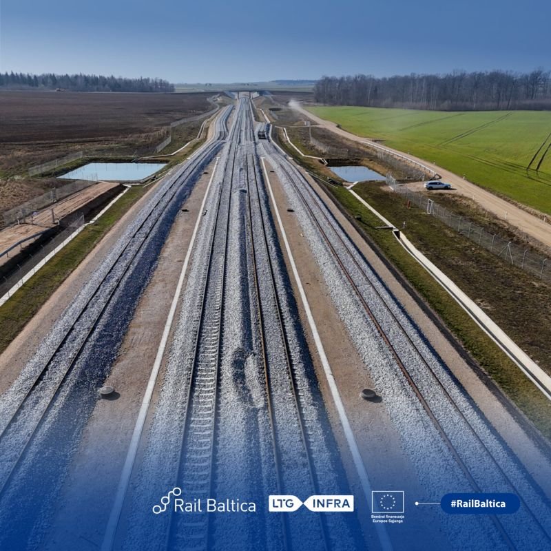 Rail Baltica avansează în Lituania: proiectanți desemnați pentru stațiile Jonava și Gustoniai, testări pentru tehnologia de schimbare a ecartamentului și extinderea infrastructurii duale din Palemonas