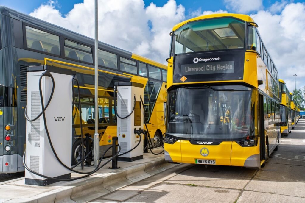 Liverpool finalizează electrificarea depoului Gillmoss și pregătește intrarea în serviciu a peste 100 de autobuze electrice britanice