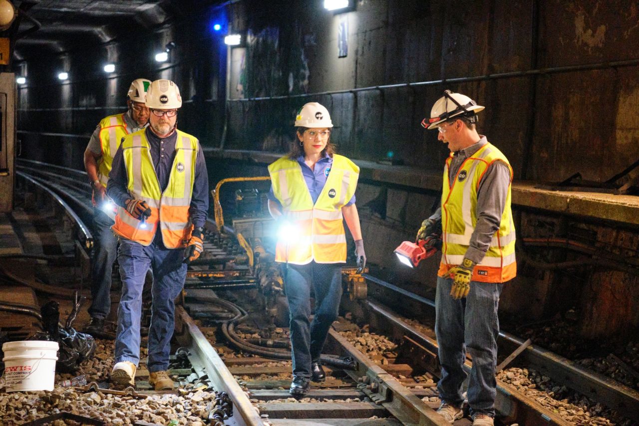 Chicago Transit Authority modernizează infrastructura liniei Red și optimizează serviciile în timp real pentru pasageri