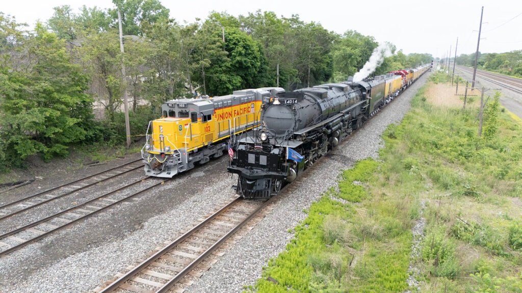 Wabtec aduce față în față locomotiva istorică Big Boy 4014 și locomotiva 100% electrică FLXdrive într‑un moment simbolic pentru evoluția tehnologiei feroviare