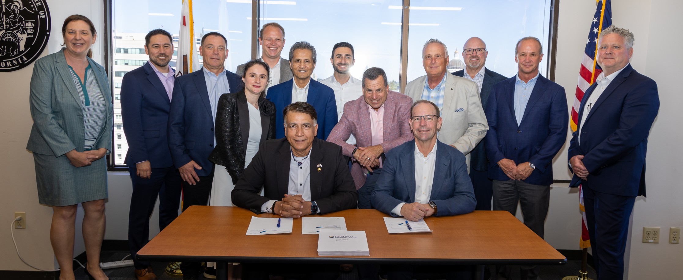 California High‑Speed Rail intră în cea mai importantă etapă de până acum: contracte semnate, parteneri privați implicați și extindere accelerată spre Merced și Bakersfield