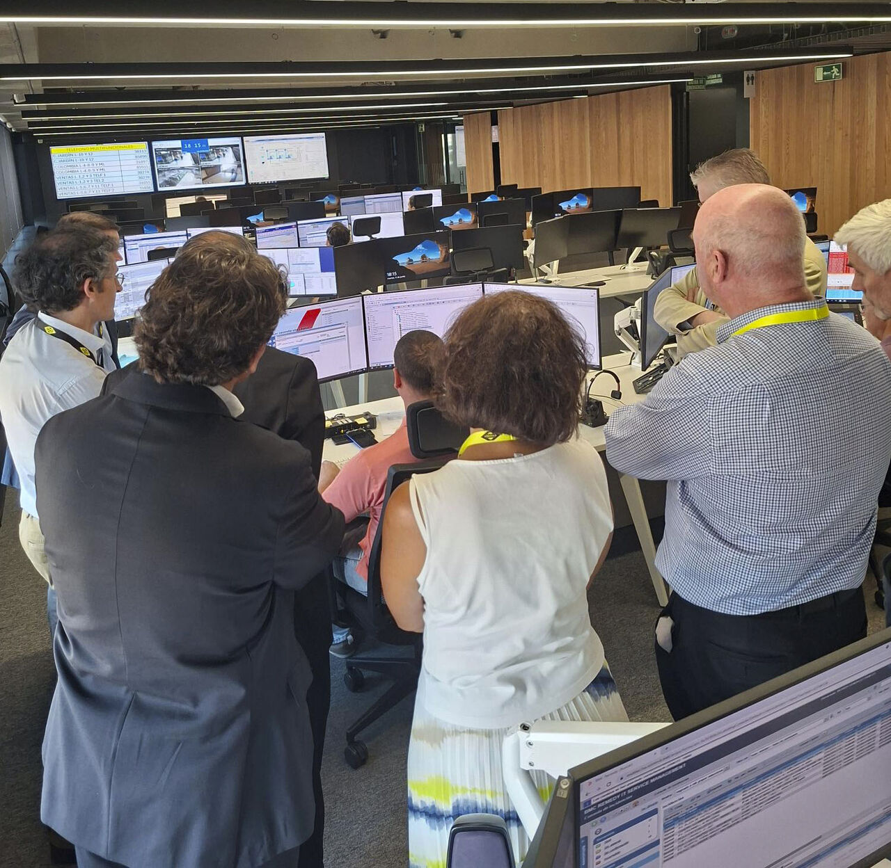 Metro de Madrid consolidează cooperarea internațională: delegații din Londra, Irlanda și Indra au vizitat centrul COMMIT, hubul 24/7 pentru monitorizarea și mentenanța infrastructurii