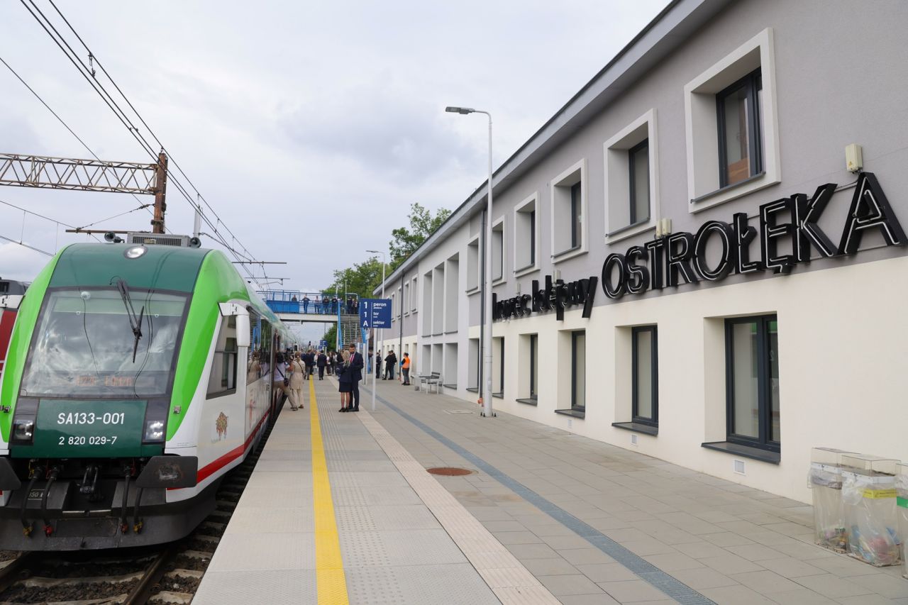 POLREGIO reactivează legătura feroviară cu Łomża: primele trenuri pornesc mâine pe ruta Białystok–Łomża, cu noi stații și conexiuni spre Ostrołęka și Olsztyn