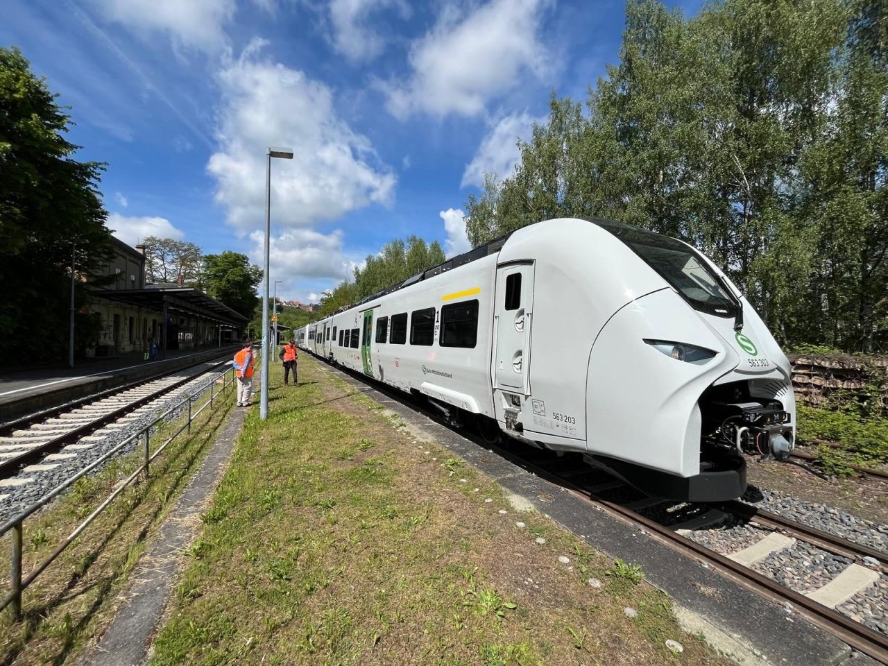 Primele două trenuri Mireo Plus B pe baterii au fost livrate înainte de termen pentru rețeaua S‑Bahn Germania Centrală
