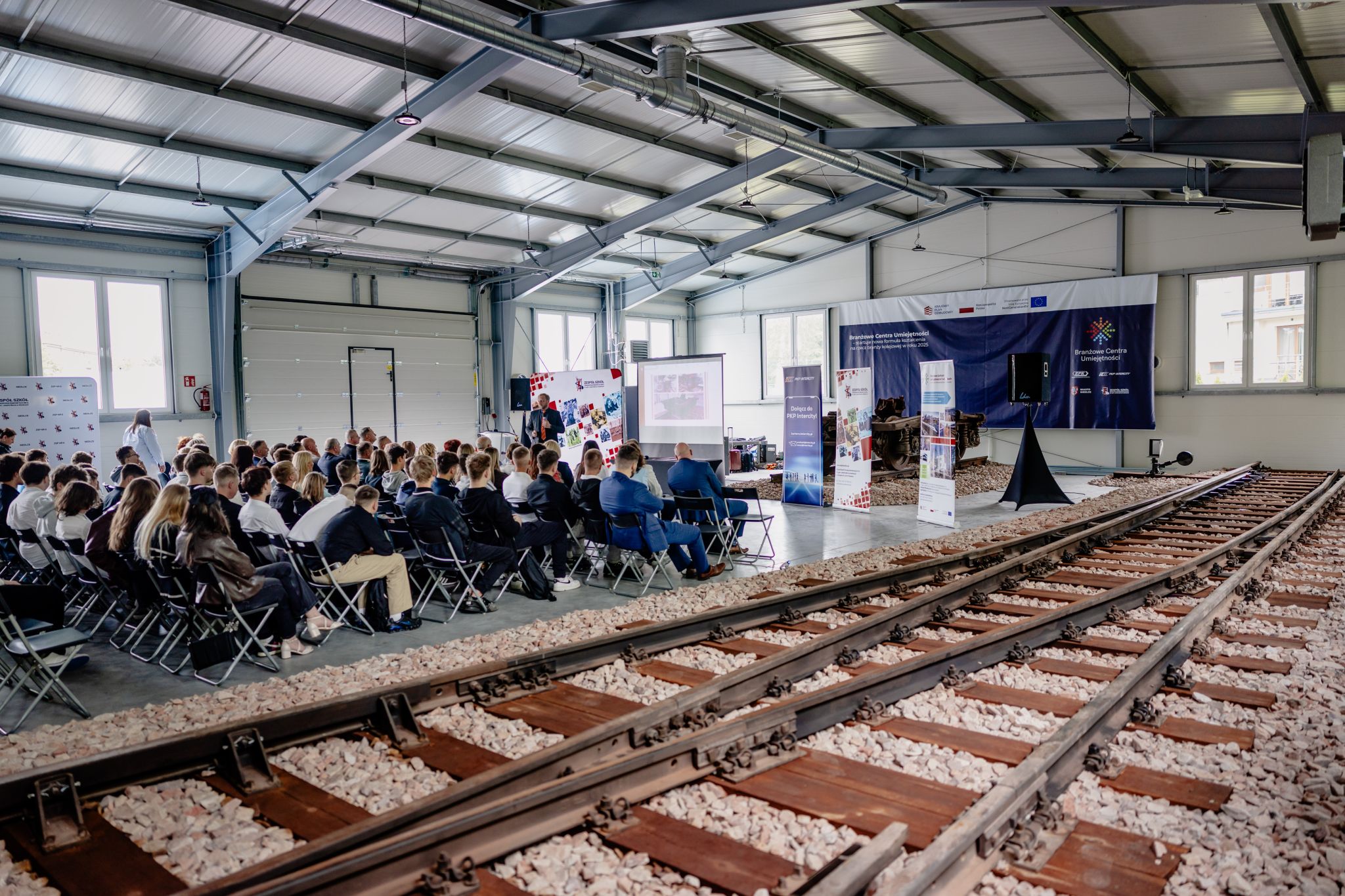 PKP Intercity susține formarea noilor specialiști feroviari prin dezvoltarea Branżowego Centrum Umiejętności din Siedlce