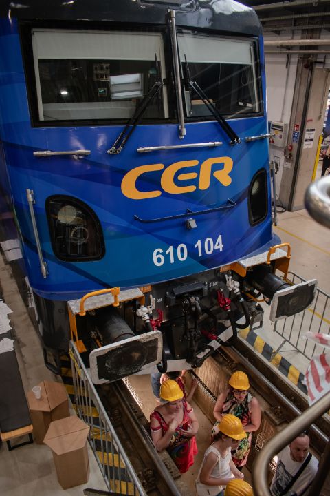 CER Hungary atrage mii de vizitatori la Múzeumok Éjszakája din Szeged, unde locomotivele Transmontana și „Csillagromboló” au fost vedetele evenimentului