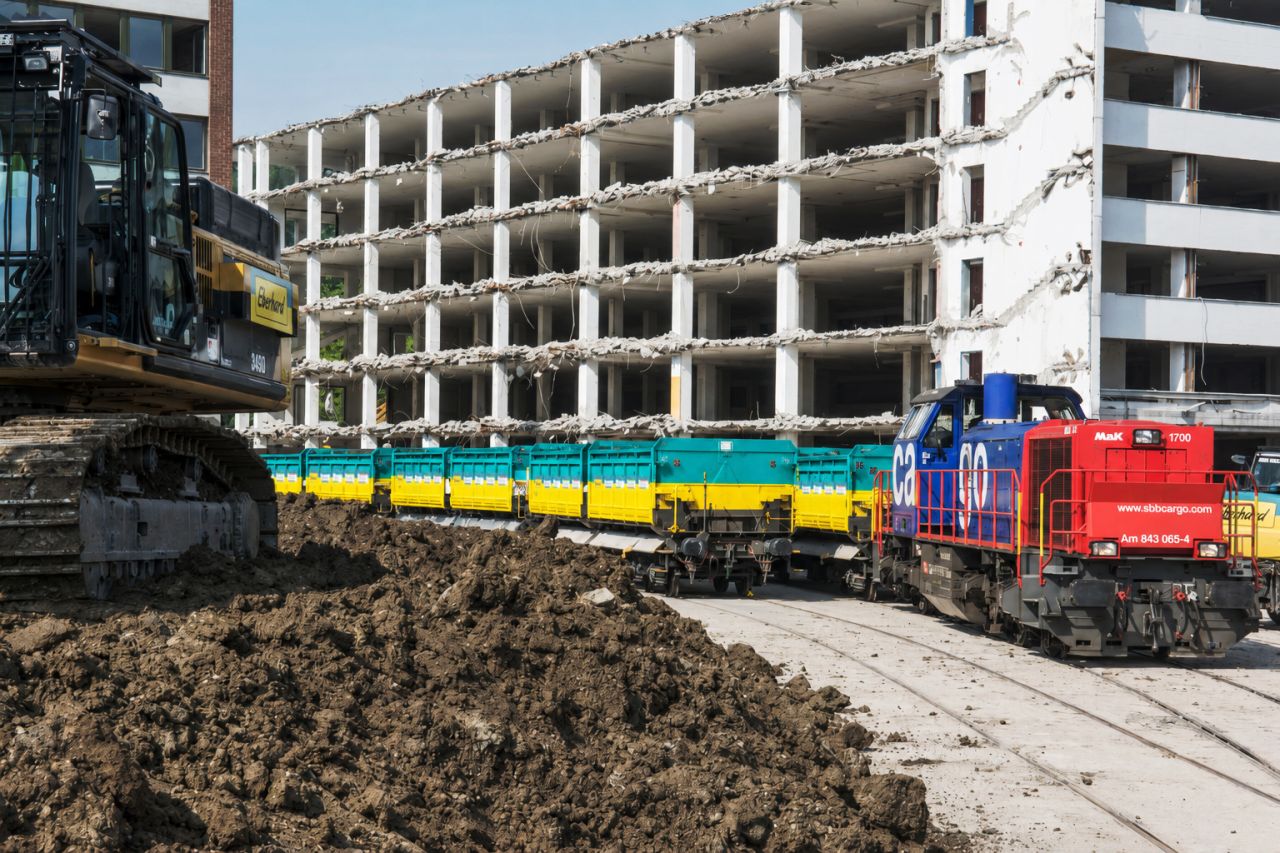 SBB Cargo și Eberhard Unternehmungen extind parteneriatul feroviar pentru încă trei ani, cu transport anual de 300.000 de tone de materiale pentru industria construcțiilor