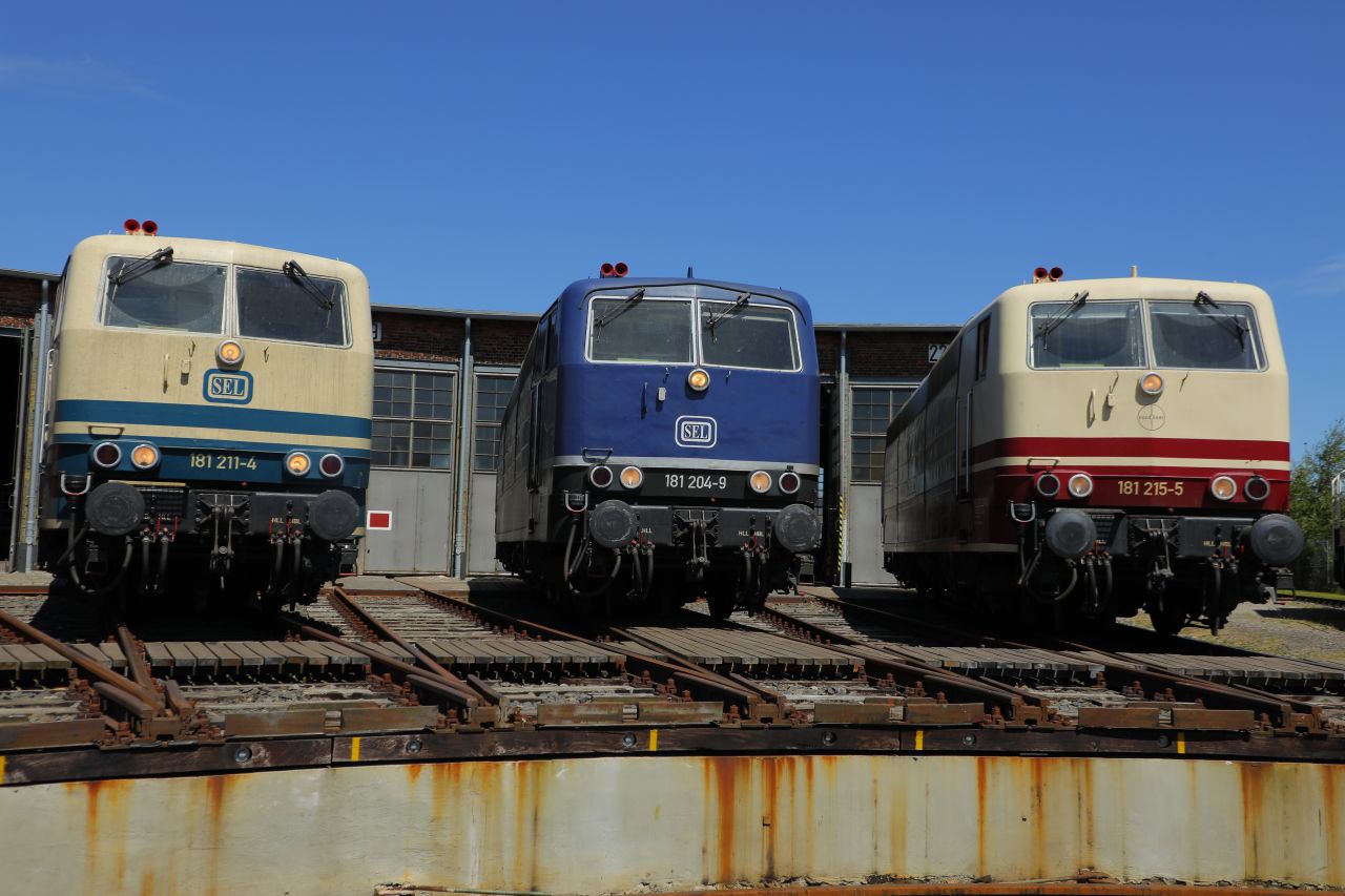 SEL readuce în prim‑plan locomotivele istorice 181 printr‑un amplu program de recondiționare realizat la Baltic Port Mukran și prezentat în Kulturlokschuppen Neumünster