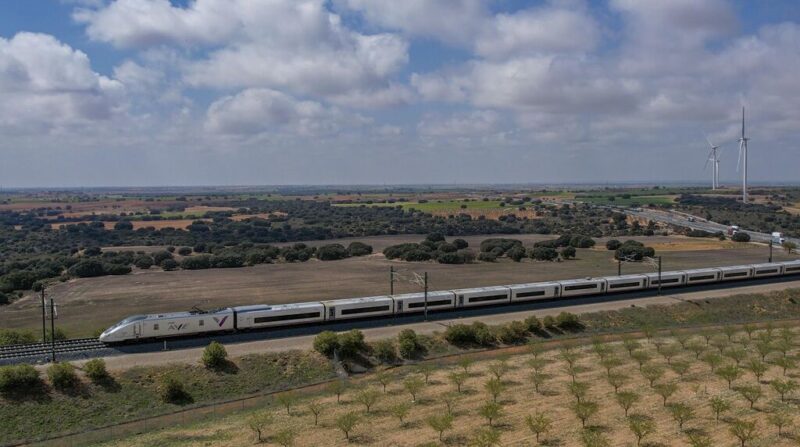 Renfe își întărește dispozitivul de prevenire a incendiilor pentru a proteja mobilitatea feroviară în sezonul de vară