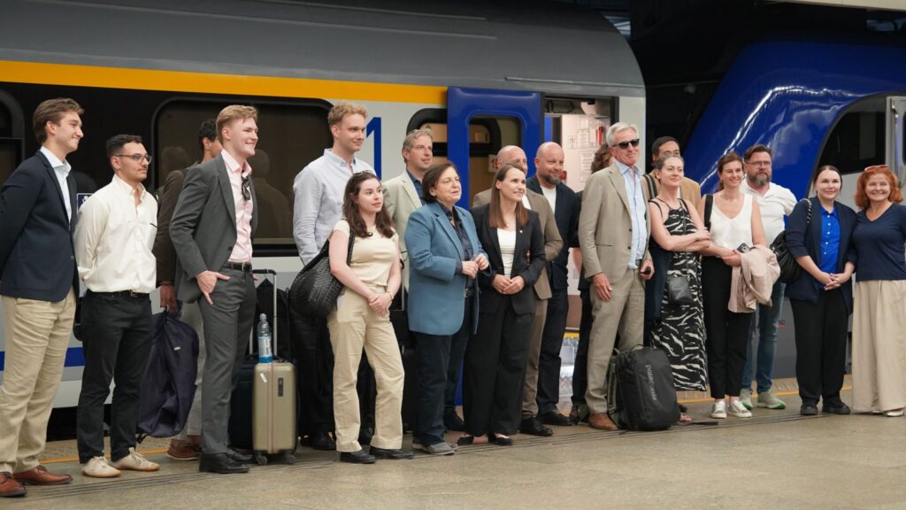 PKP Intercity găzduiește un atelier strategic la bordul trenului Varsovia–Gdańsk, preambul al conferinței Ukraine Recovery Conference 2026