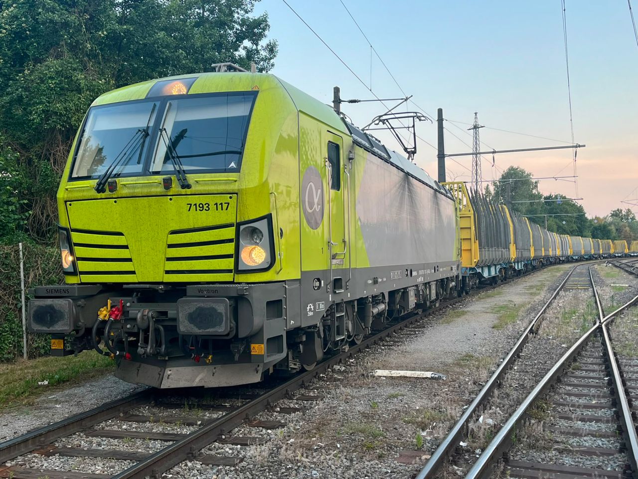 Alpha Trains susține extinderea internațională a operatorului CityRail, al cărui prim tren în Austria este tractat de locomotiva Vectron 193.117