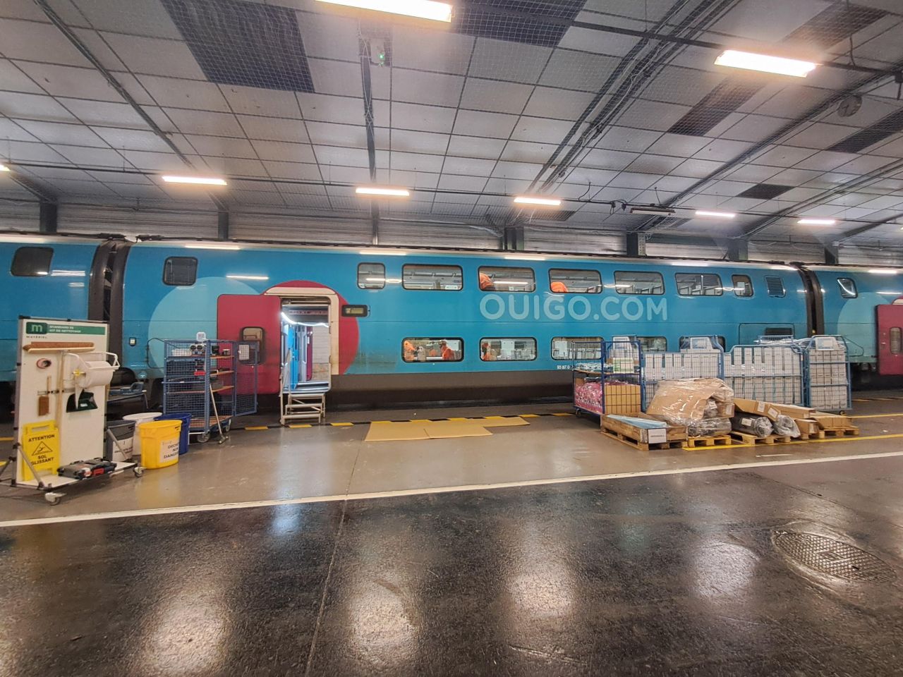 Technicentre Industriel de Rennes modernizează lanțul de confort al trenurilor TGV OUIGO, cu 14 rame programate pentru renovare până la finalul anului