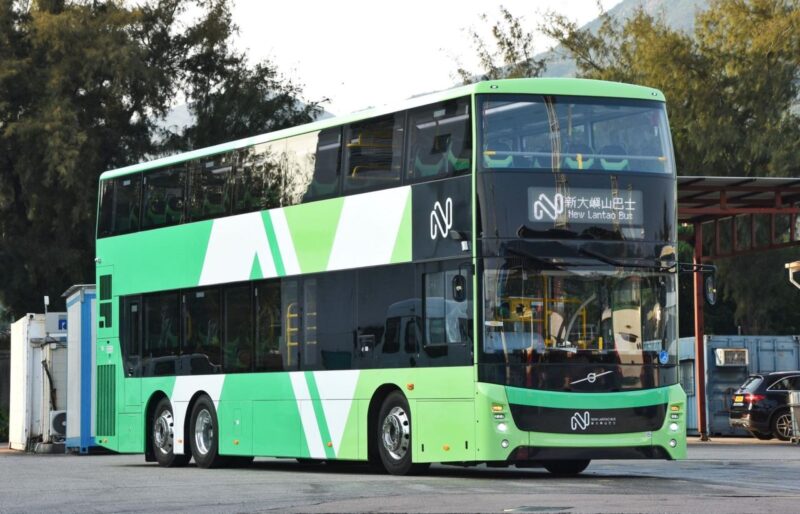 Volvo livrează 18 autobuze B8L către New Lantao Bus, primele unități din această serie operate de companie în Hong Kong