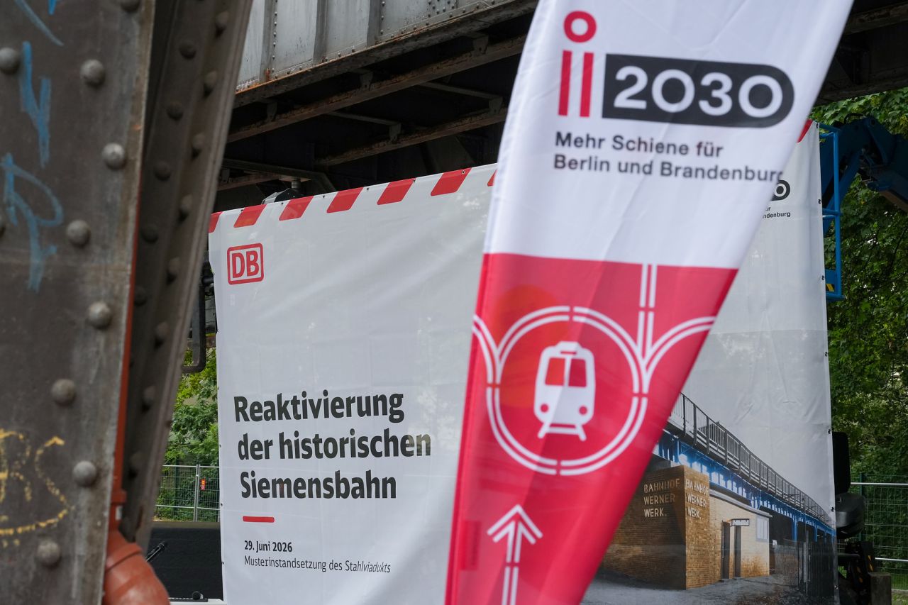 Reactivarea liniei Siemensbahn începe oficial, aducând mobilitate sustenabilă și o legătură directă între Siemensstadt, Spandau și inelul S‑Bahn din Berlin