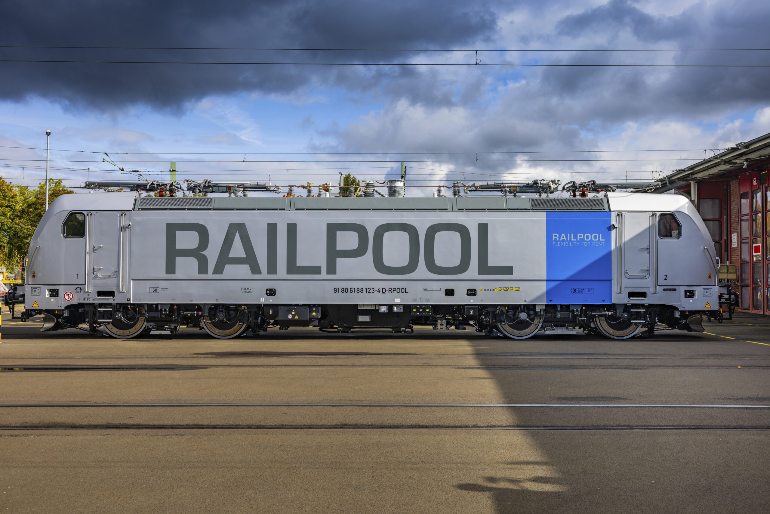 RAILPOOL accelerează investițiile în Franța cu noile locomotive Traxx Universal și își consolidează poziția pe piața europeană de leasing feroviar